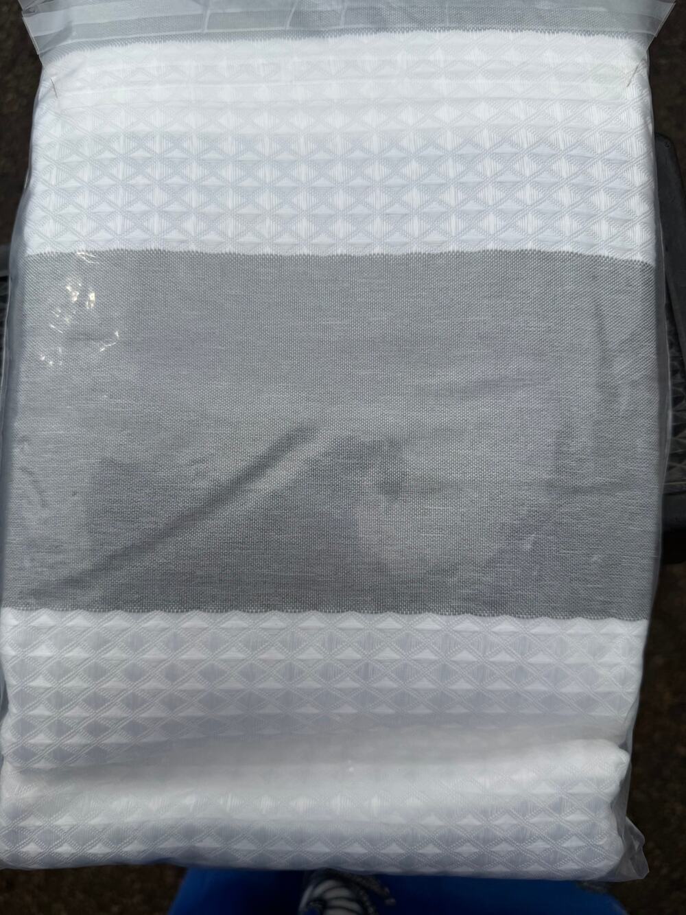 Madison Park White & Gray Geometric Shower Curtain Mold/Mildew Resistant